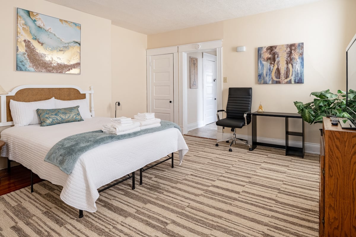 Spacious 1st Floor · Apartment 2